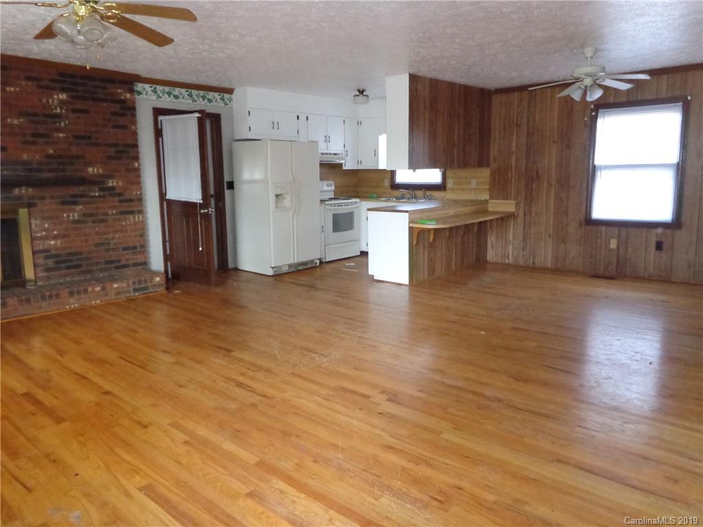 2075 Union Grove Road Lenoir, NC 28645 - Photo 3 of 8 Gallery Image 3