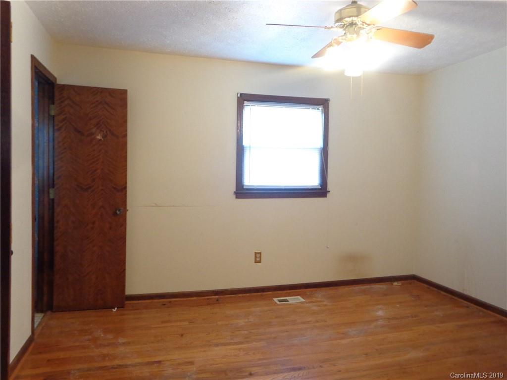 2075 Union Grove Road Lenoir, NC 28645 - Photo 5 of 8 Gallery Image 5