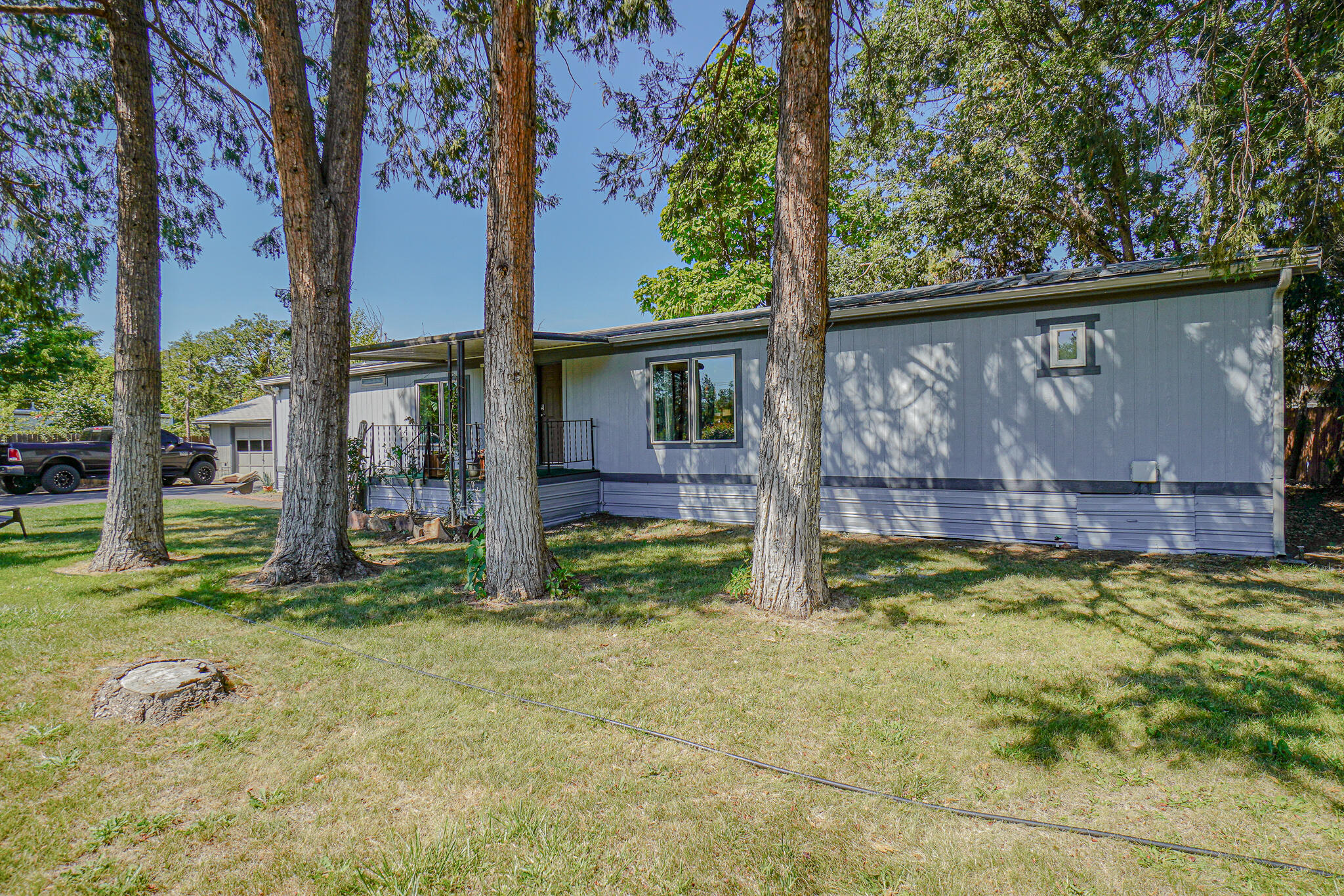 580 Gibbon Road Central Point, OR 97502 - Photo 6 of 30 DSC05327