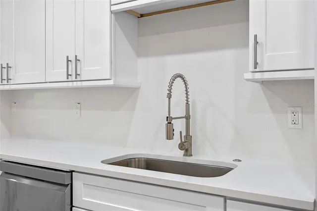 a close view of sink and tap