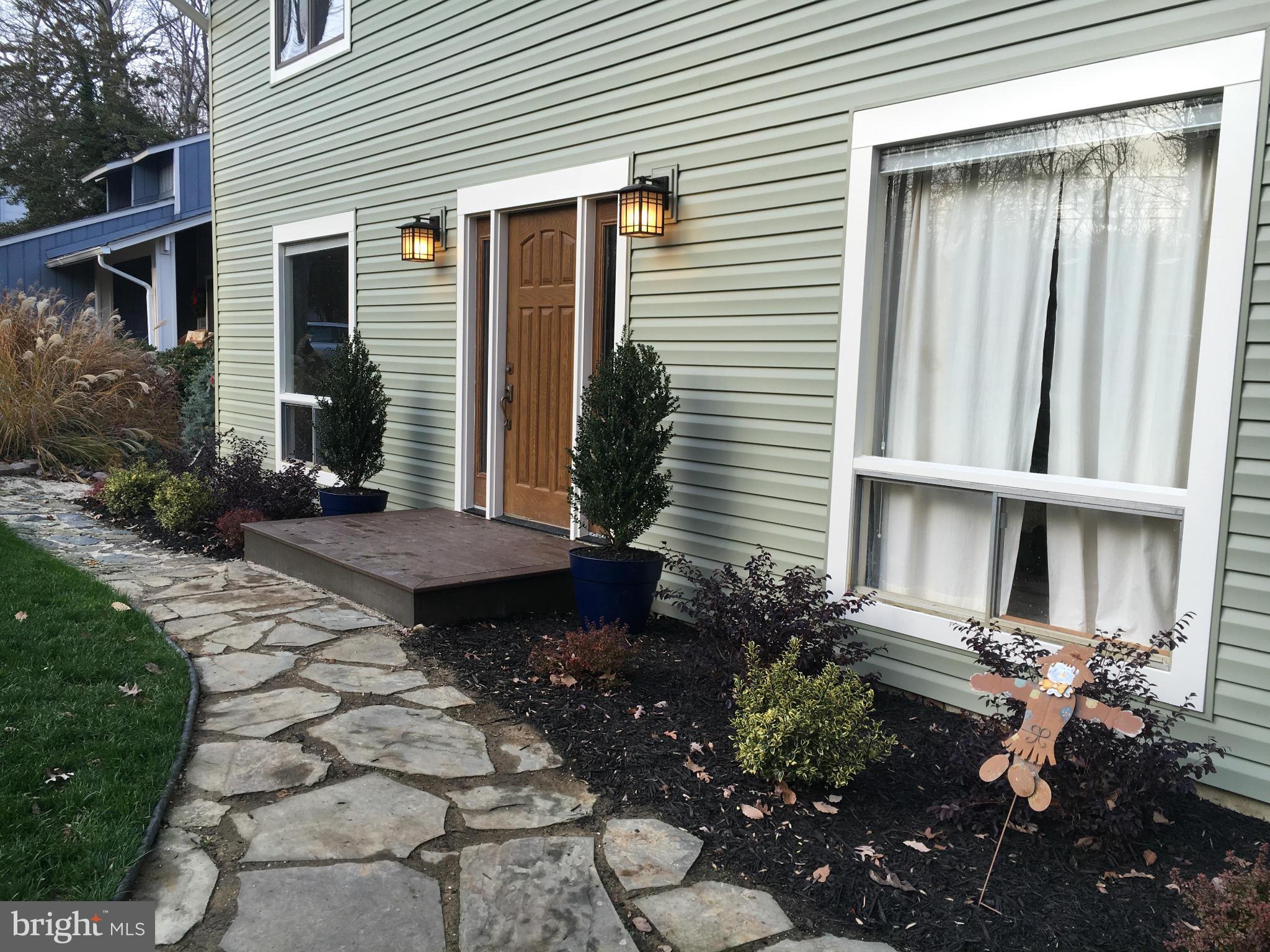 1028 Old Bay Ridge Road Annapolis, MD 21403 - Photo 3 of 30 Front House Entrance Exterior