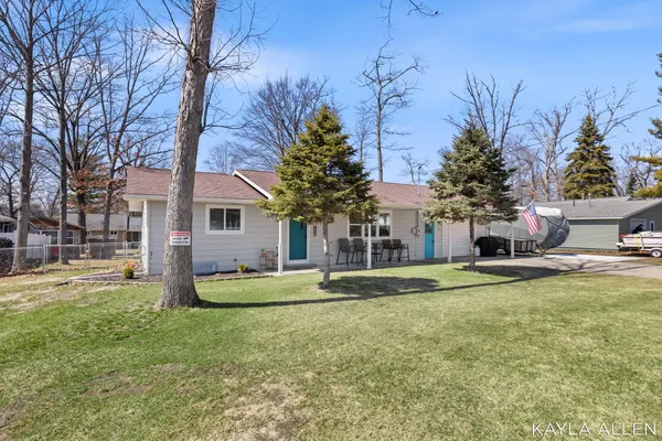 $205,000 | 127 Maple Bluff Avenue, Prudenville, MI 48651