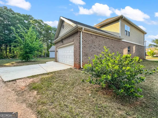 $2,175 | 230 Daisy Circle, McDonough, GA 30252