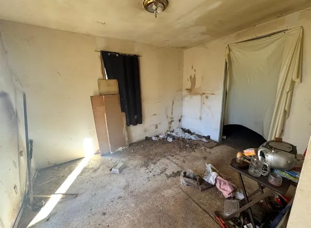 a room with hard wood floor