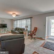 18809 Rolling Road Hagerstown, MD 21742 - Photo 10 of 40 Gallery Image 10
