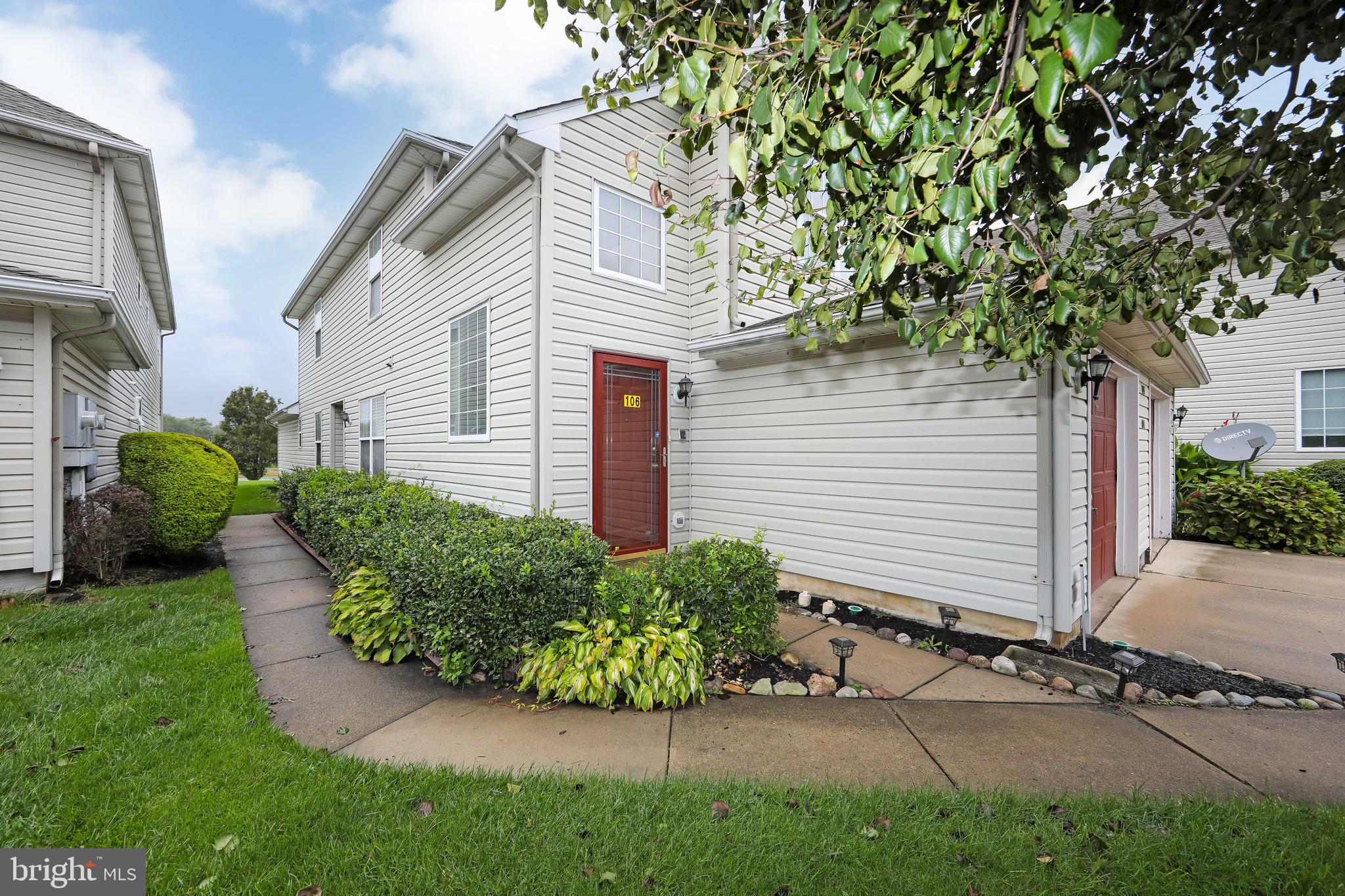 106 Alexander Road Beverly, NJ 08010 - Photo 2 of 35 Front Door