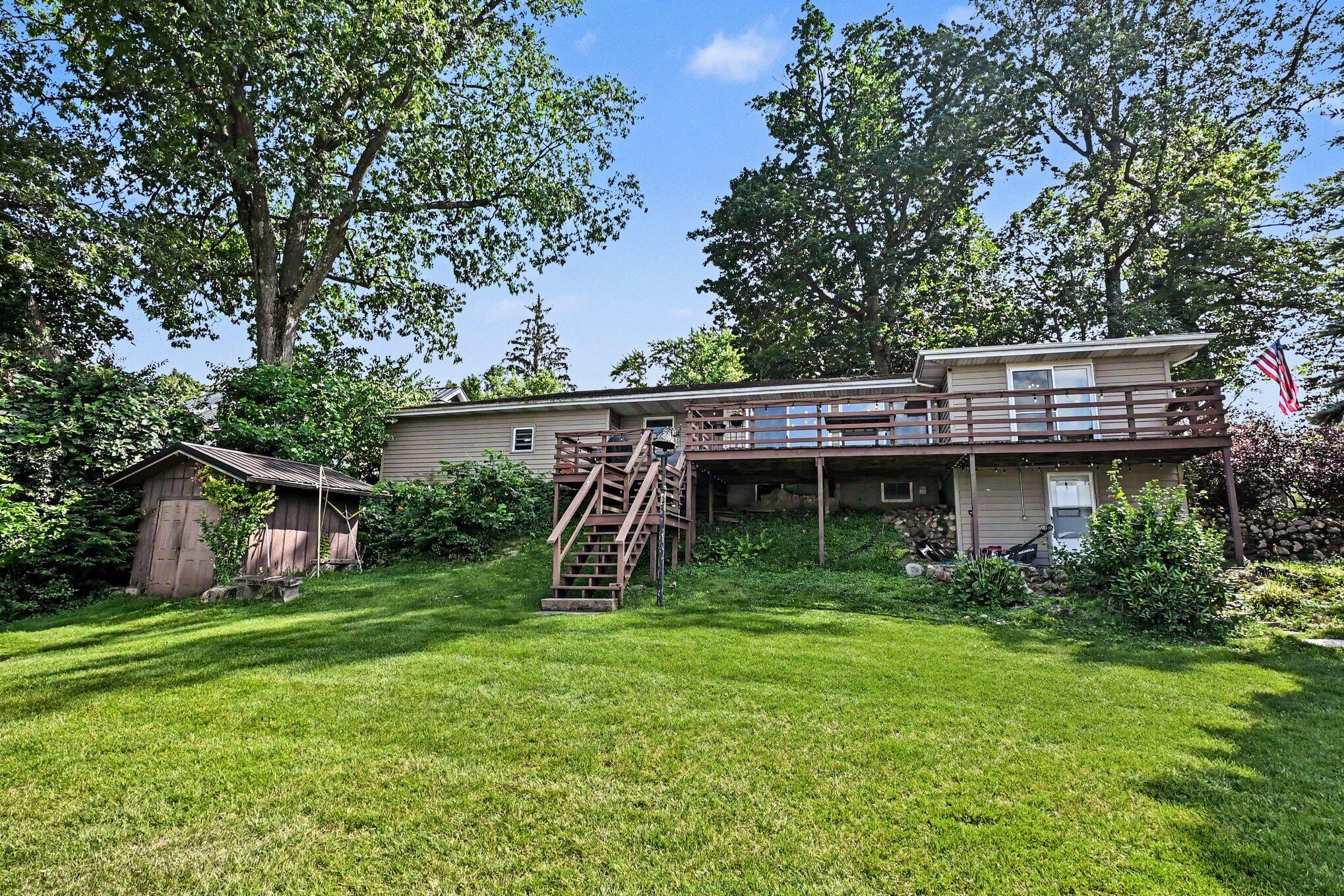 669 Waverly Road La Porte, IN 46350 - Photo 29 of 40 2038x1359