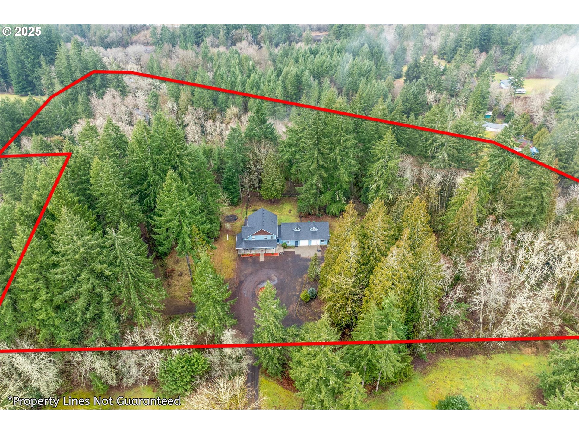 113 Garden Lane Winlock, WA 98596 - Photo 29 of 33 a view of a city and a mountain view