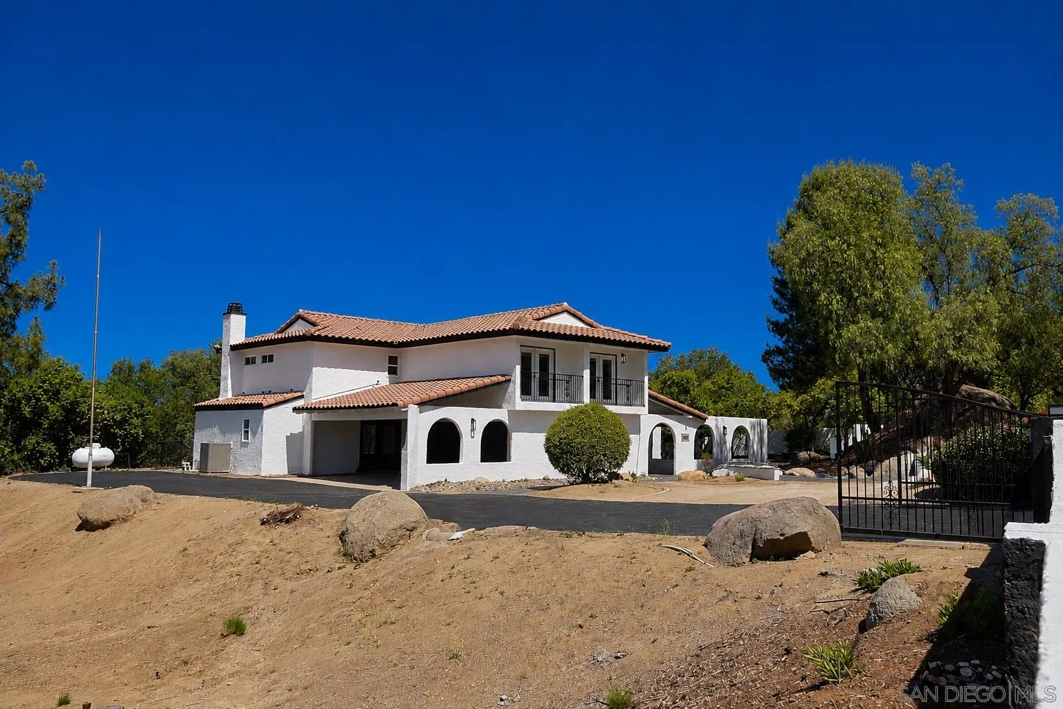 614 Sneath Way Alpine, CA 91901 - Photo 2 of 75