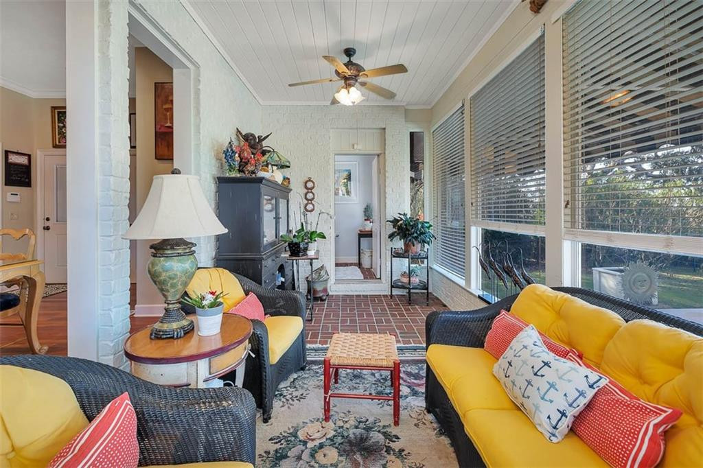 931 Champney St. Simons Island, GA 31522 - Photo 13 of 43