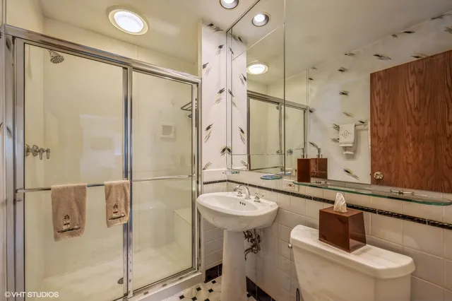 $550,000 | 2530 Donald Court, Glenview, IL 60025