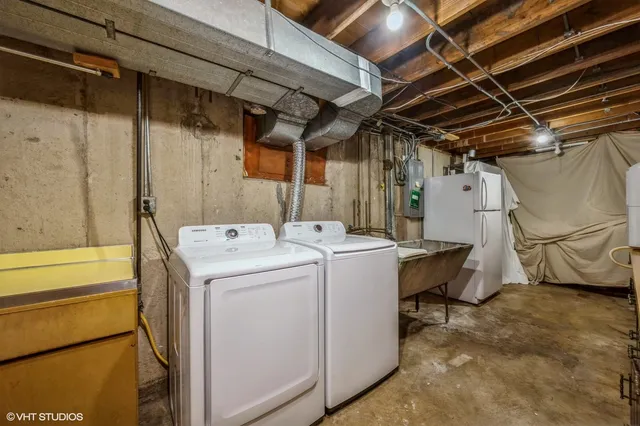 $550,000 | 2530 Donald Court, Glenview, IL 60025