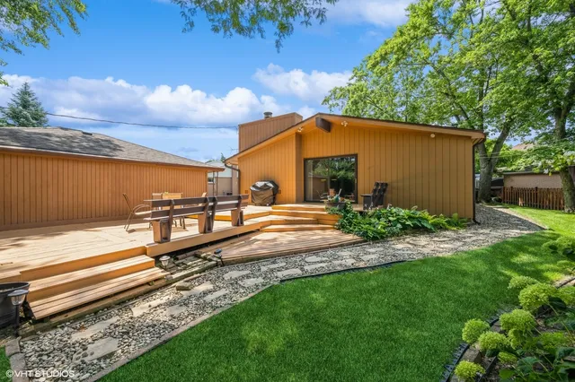 $550,000 | 2530 Donald Court, Glenview, IL 60025