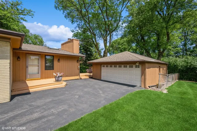 $550,000 | 2530 Donald Court, Glenview, IL 60025