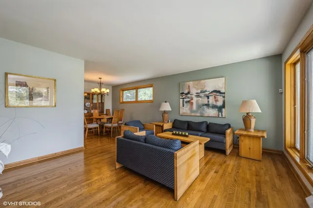 $550,000 | 2530 Donald Court, Glenview, IL 60025