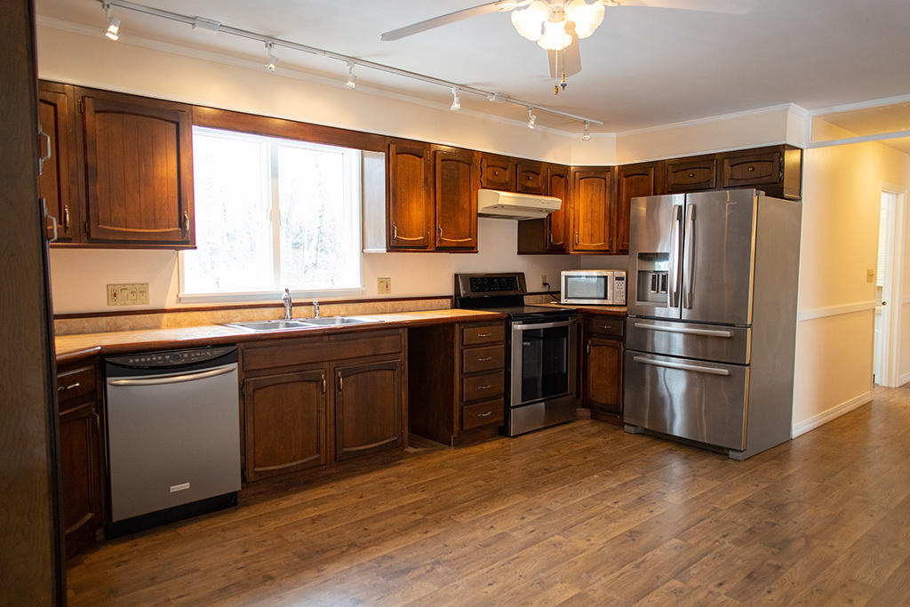 823 Old Rte One Waldoboro, ME 04572 - Photo 18 of 41 Kitchen 1