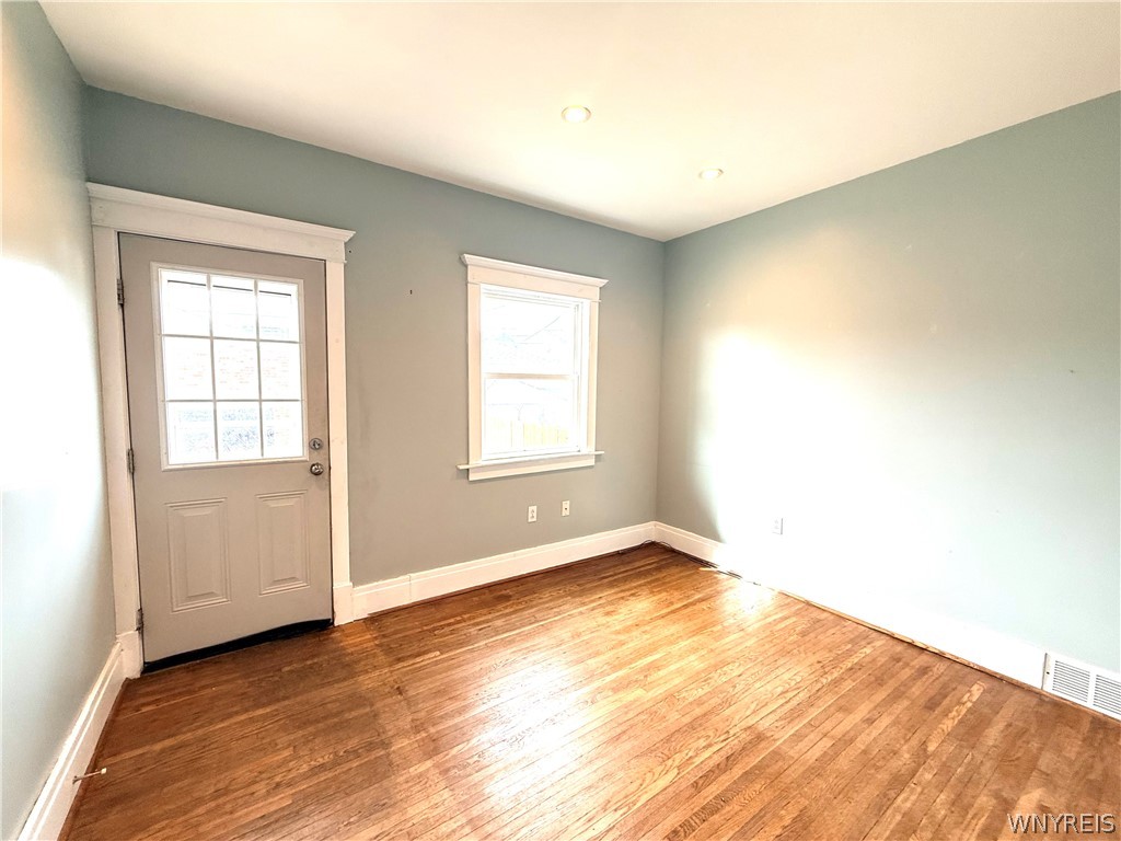 46 Cunard Road Buffalo, NY 14216 - Photo 14 of 41 Bedroom 2