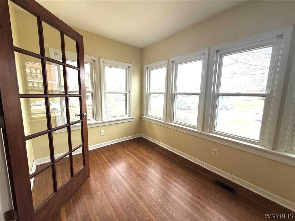 46 Cunard Road Buffalo, NY 14216 - Photo 4 of 41