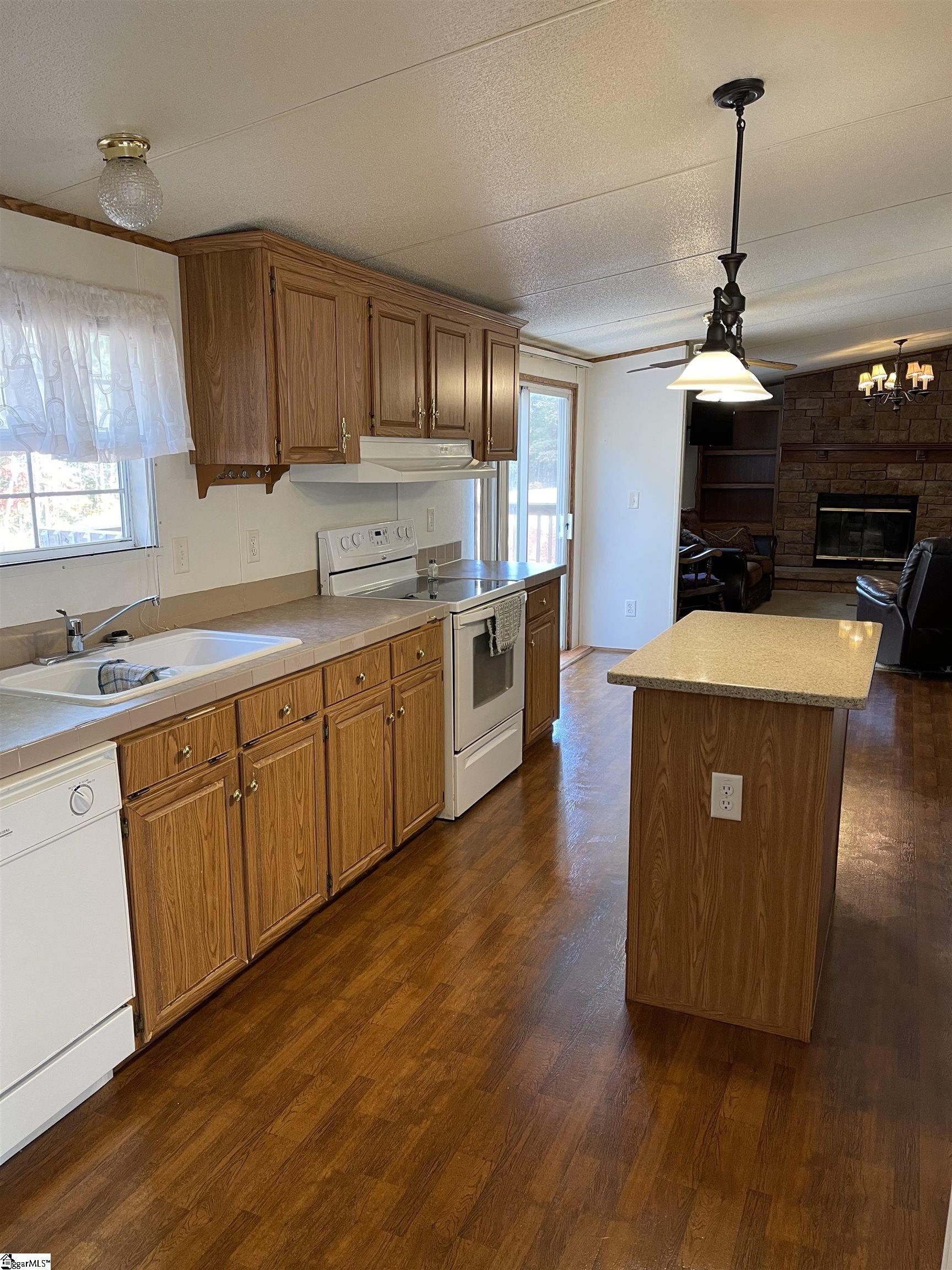 2835 Tigerville Road Travelers Rest, SC 29690 - Photo 11 of 25 Gallery Image 11