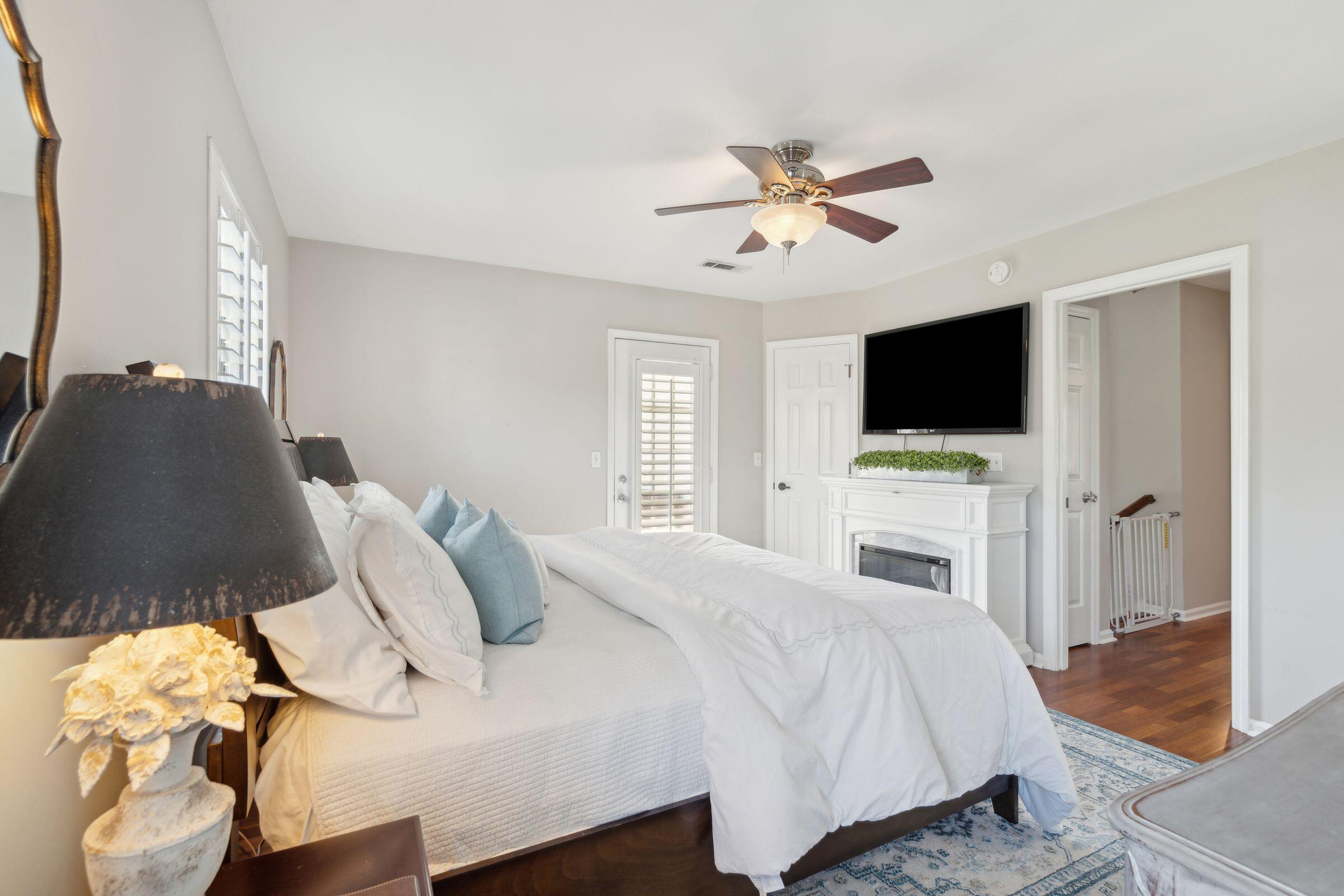 1443 Oak Landing Road Mount Pleasant, SC 29464 - Photo 17 of 31 1443OaklandingRd-KeenEyeMarketing-031