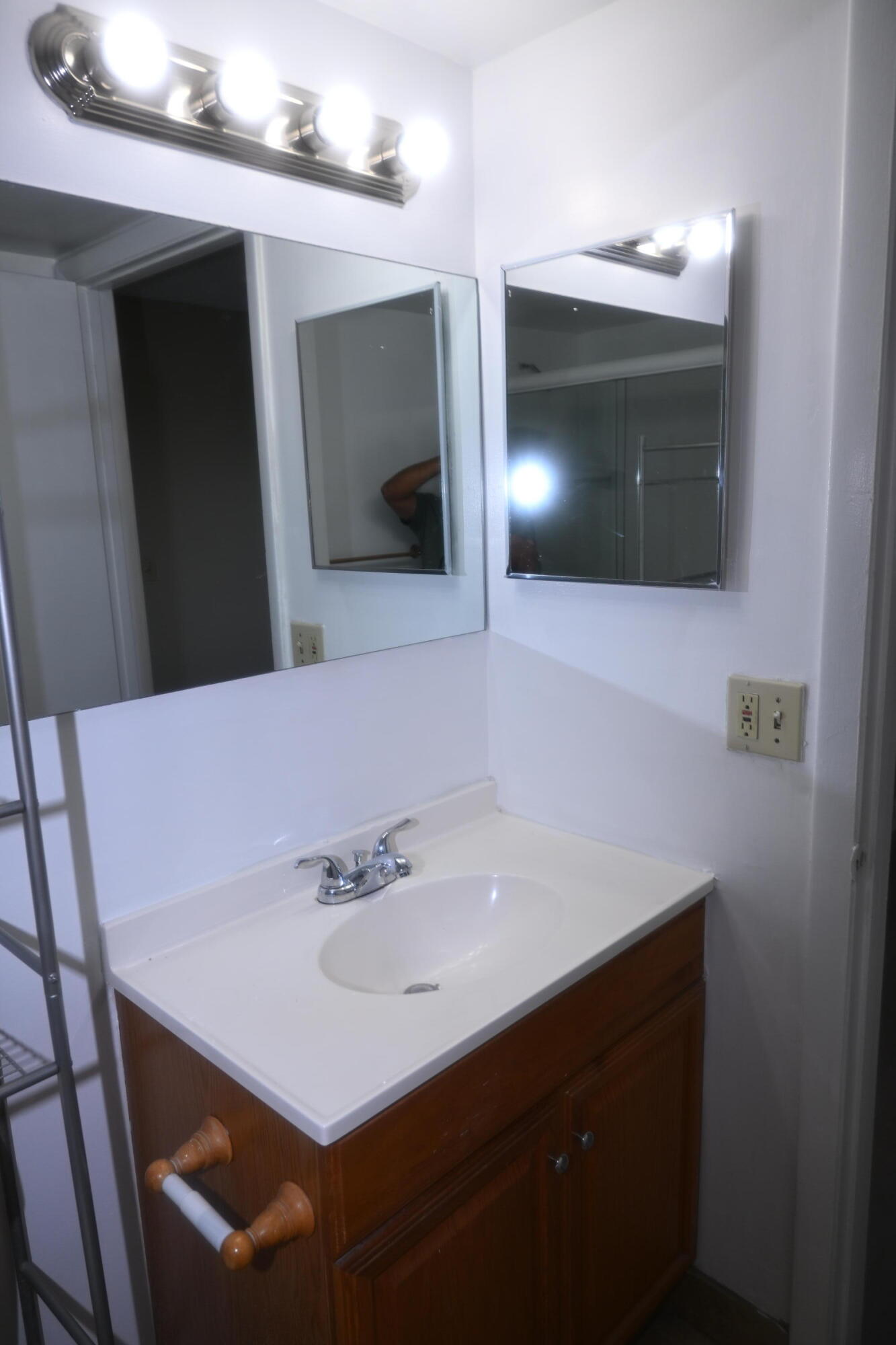 8721 Wiles Road, Unit 305 Coral Springs, FL 33067 - Photo 35 of 73 DSC_2029