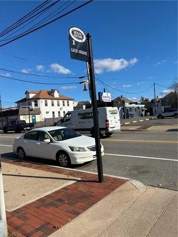 $1,600 | 1 Rolfe Square, Unit 2, Cranston, RI 02910