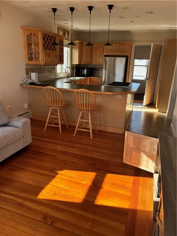 $1,800 | 1 Rolfe Square, Unit 2, Cranston, RI 02910