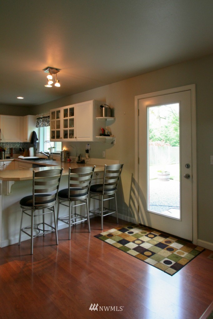 2320 Northeast 11th Court Renton, WA 98056 - Photo 6 of 15