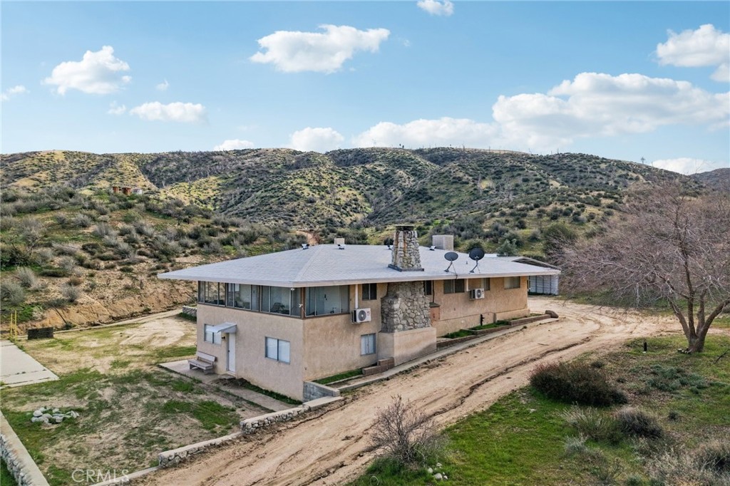 47078 Kings Canyon Road Lancaster, CA 93536 - Photo 57 of 63 a view of a town with large trees