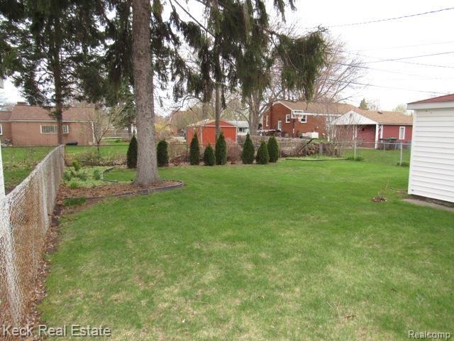 7898 Harding Street Taylor, MI 48180 - Photo 4 of 15 7898 Harding (12).jpg