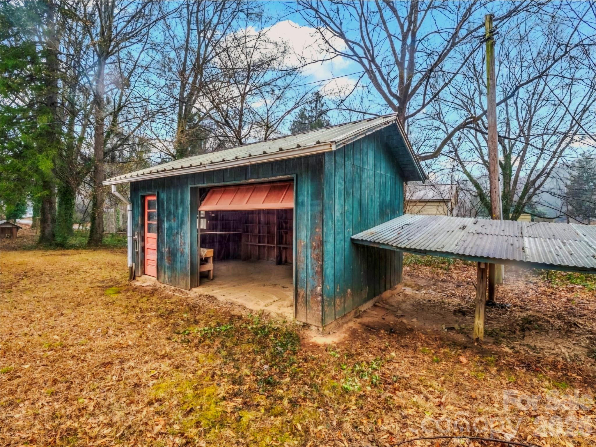 109 Wall Road Tryon, NC 28782 - Photo 29 of 33