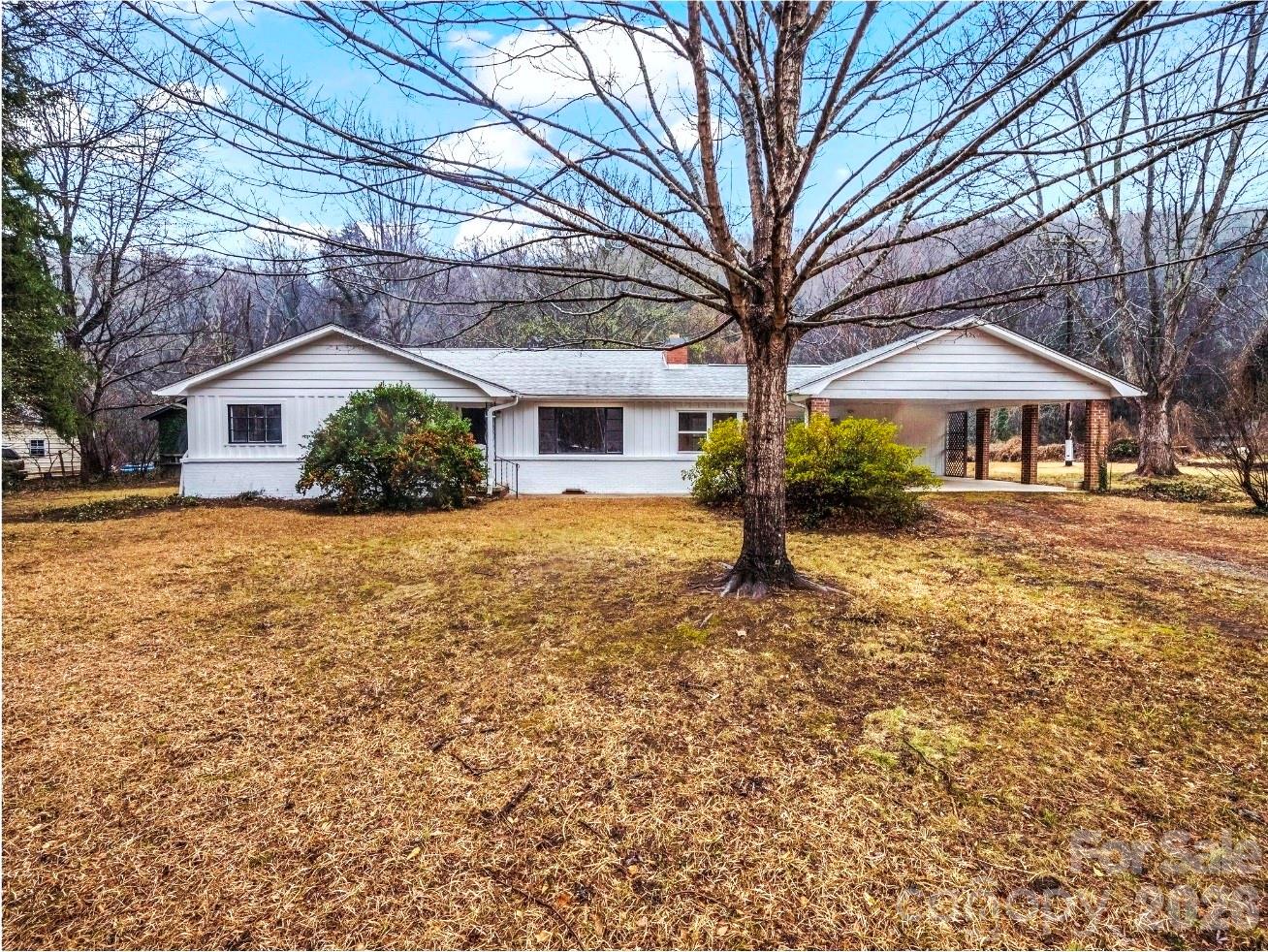 109 Wall Road Tryon, NC 28782 - Photo 4 of 33