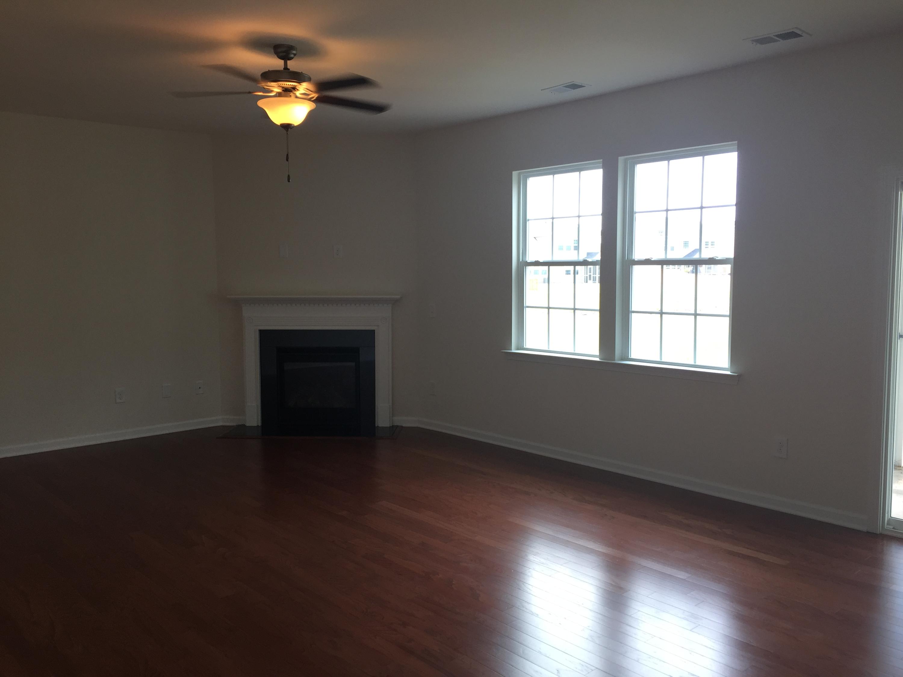 325 Beautyberry Road Summerville, SC 29486 - Photo 4 of 15 IMG_0828