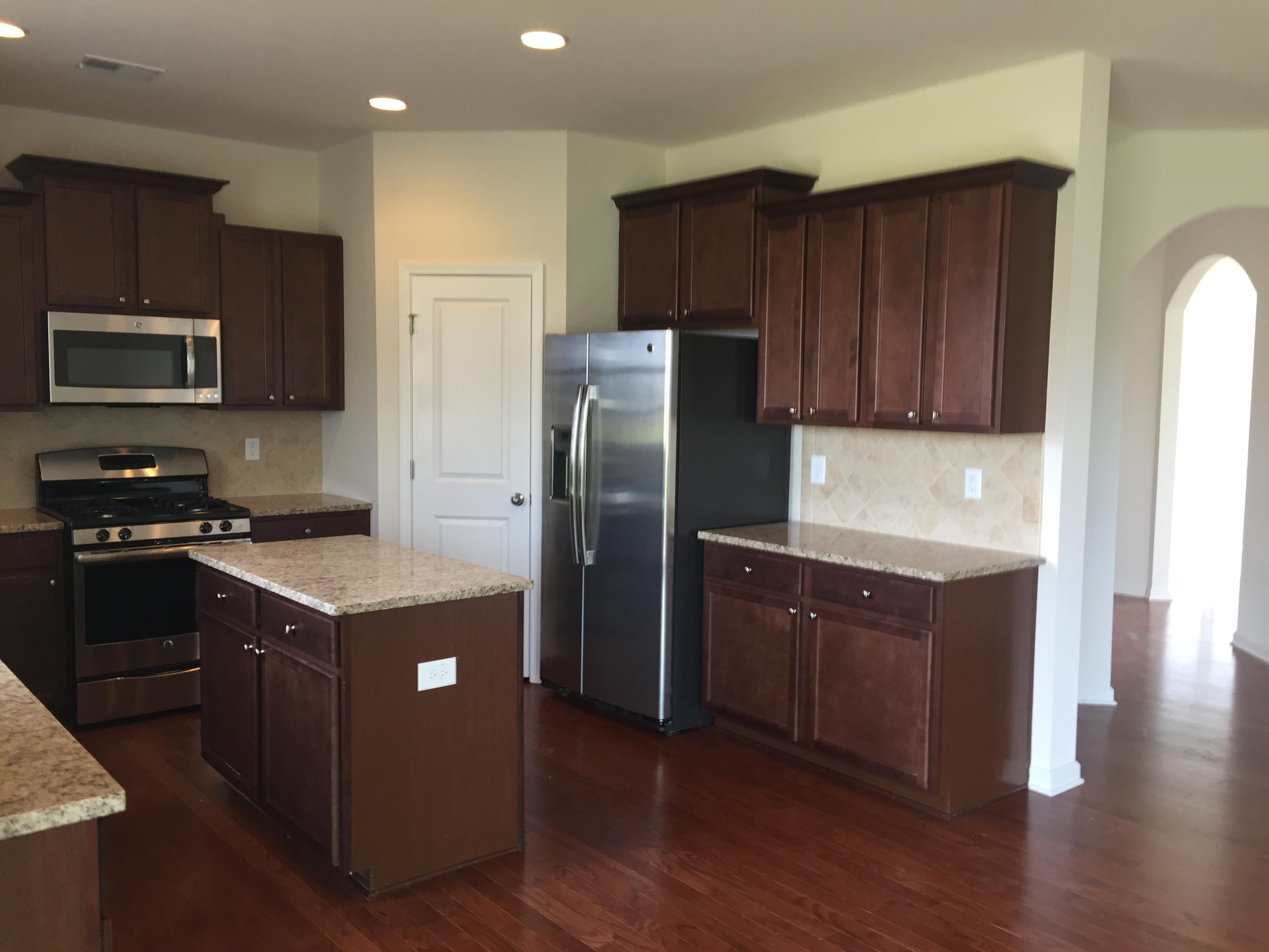 325 Beautyberry Road Summerville, SC 29486 - Photo 6 of 15 IMG_0830