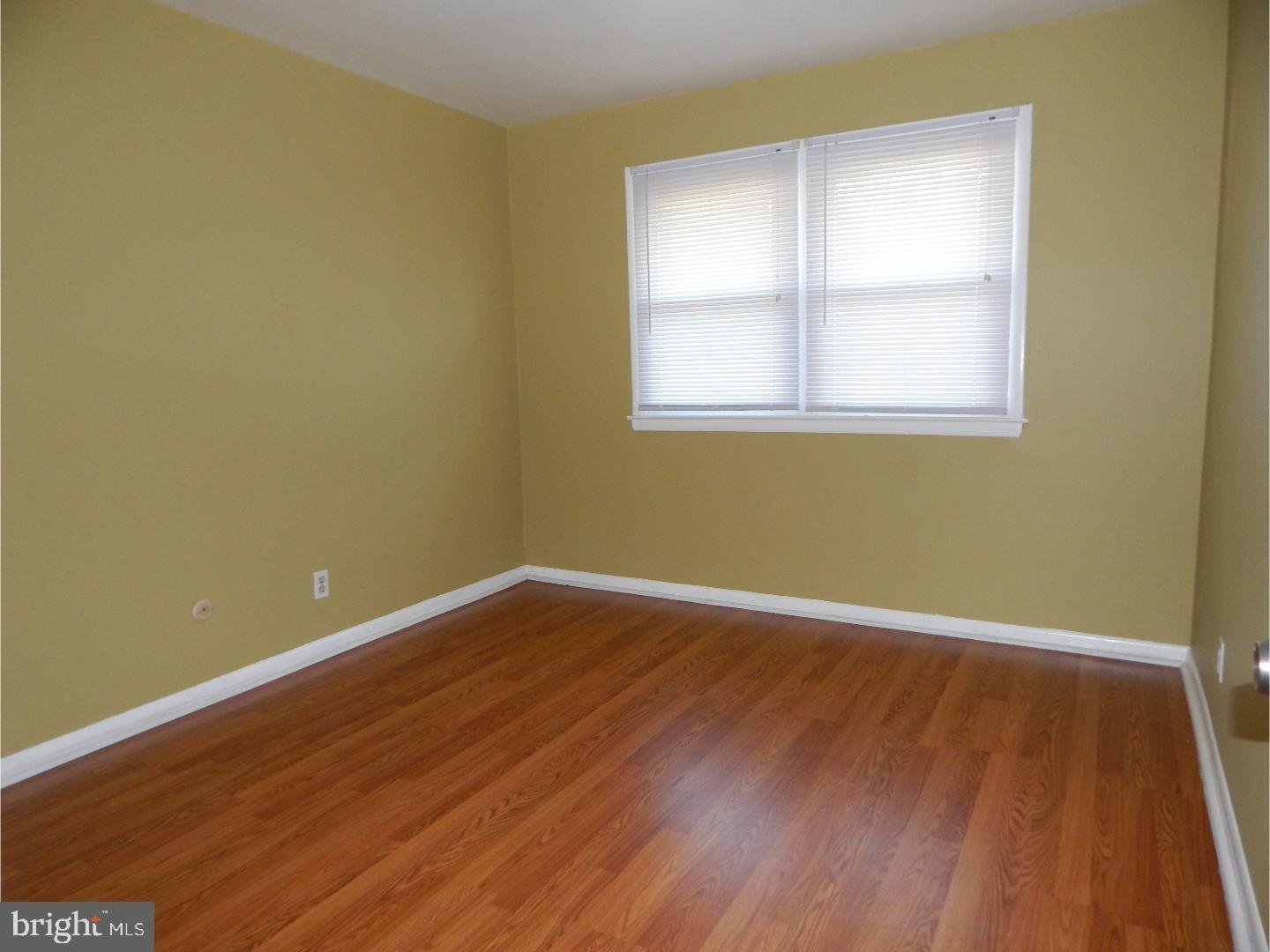 208 Kingsport Road Cherry Hill, NJ 08034 - Photo 12 of 17 Bedroom 2