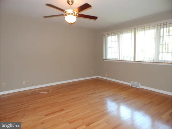 $3,200 | 208 Kingsport Road, Cherry Hill, NJ 08034