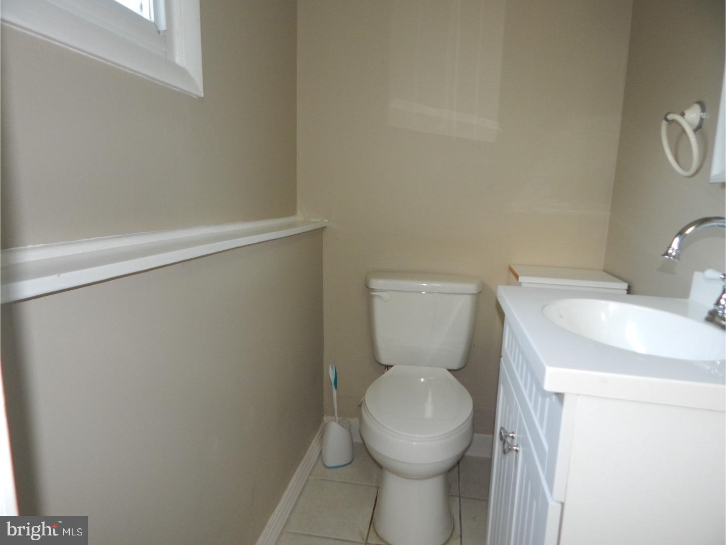 208 Kingsport Road Cherry Hill, NJ 08034 - Photo 9 of 17 Half Bath