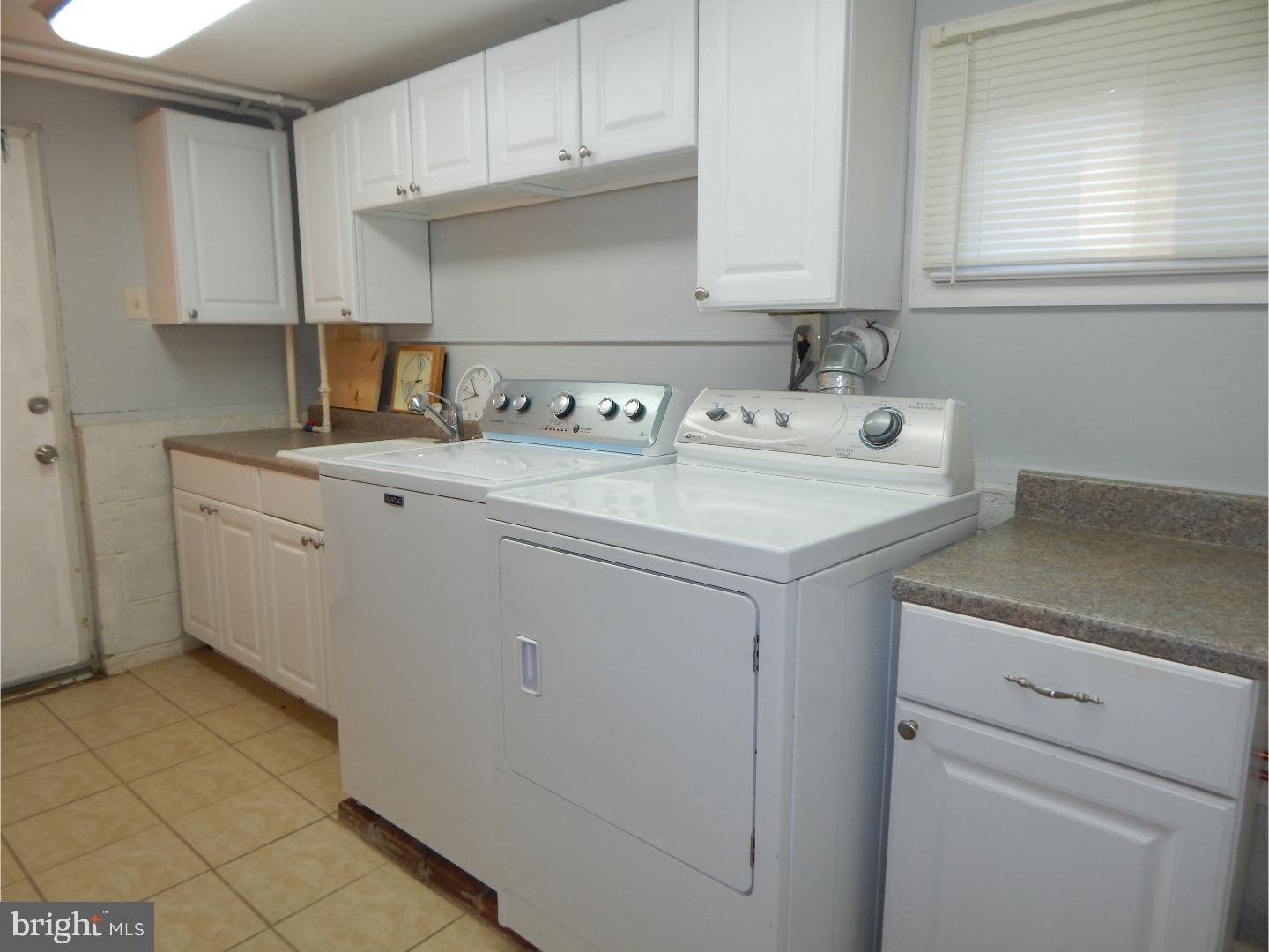 208 Kingsport Road Cherry Hill, NJ 08034 - Photo 10 of 17 Laundry Room