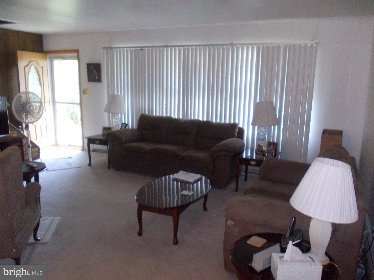 78 Long Loop Road Levittown, PA 19056 - Photo 8 of 22 Living Room