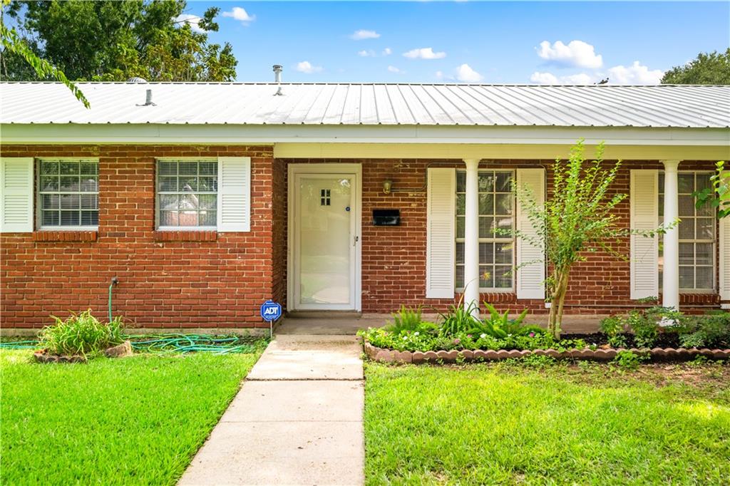 3711 Gingerbread Road Alexandria, LA 71303 - Photo 2 of 38 Gallery Image 2