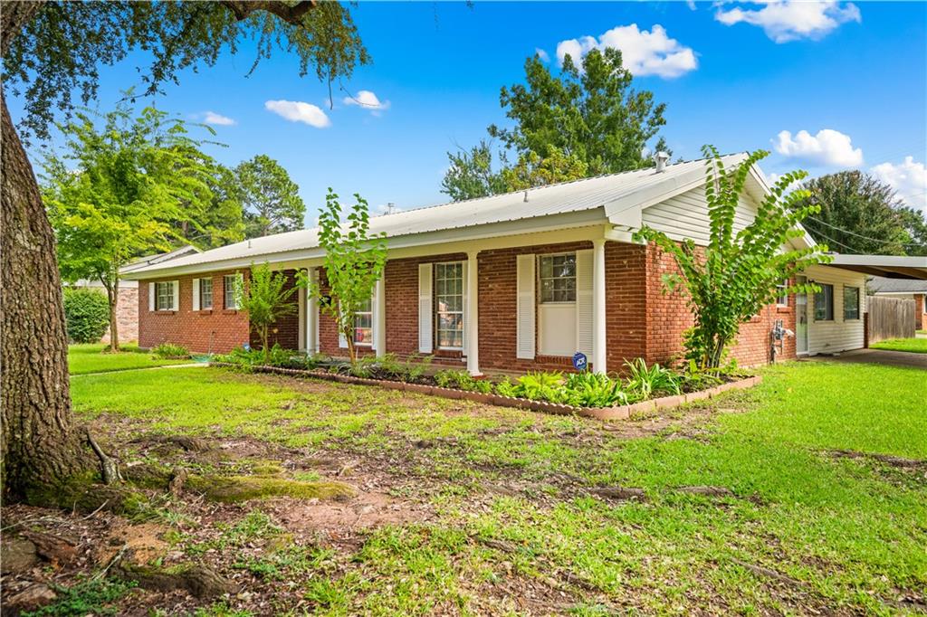 3711 Gingerbread Road Alexandria, LA 71303 - Photo 3 of 38 Gallery Image 3