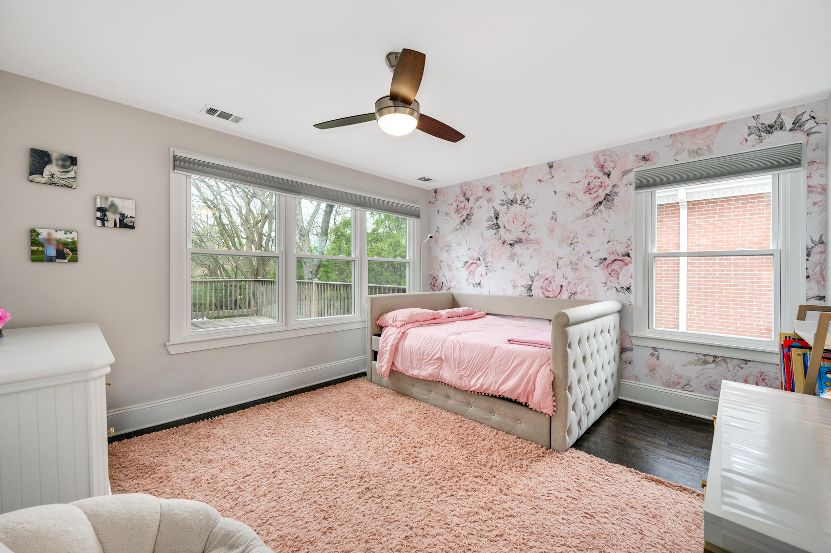 808 Rolling Pass Glenview, IL 60025 - Photo 19 of 33 a spacious bedroom with a bed and a window