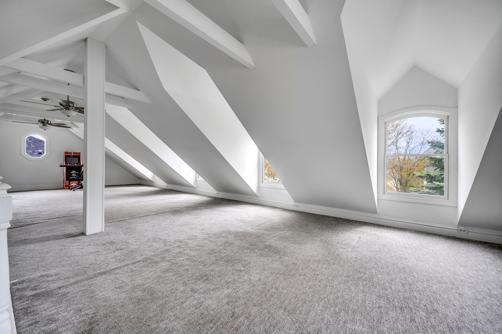 808 Rolling Pass Glenview, IL 60025 - Photo 25 of 33 an empty room with windows