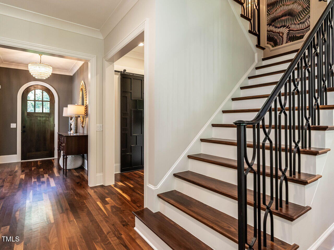 2125 Pine Drive Raleigh, NC 27608 - Photo 5 of 40 005-1280x960-foyer