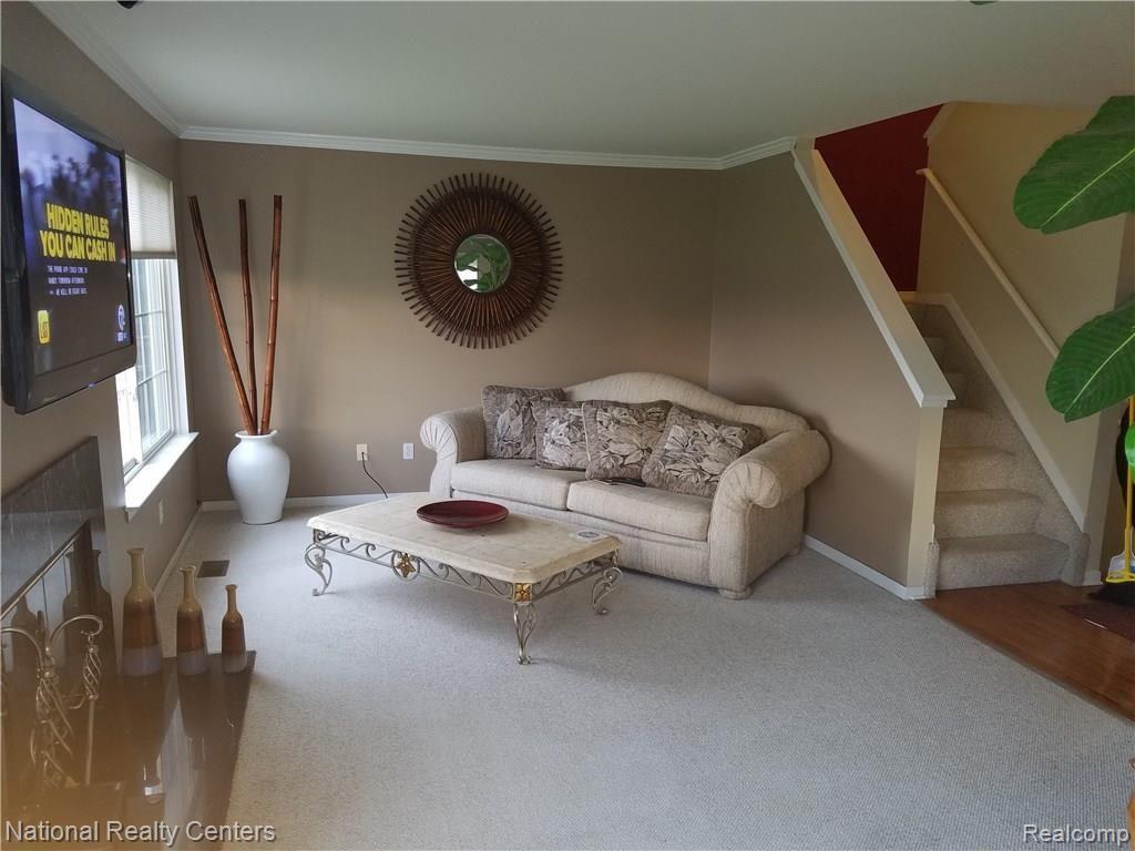 253 Oak Ridge Drive, Unit 44 Pontiac, MI 48341 - Photo 12 of 38