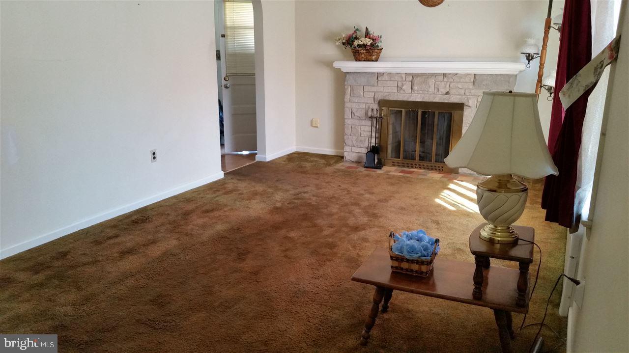 478 Locust Grove Road York, PA 17402 - Photo 10 of 25 Gallery Image 10