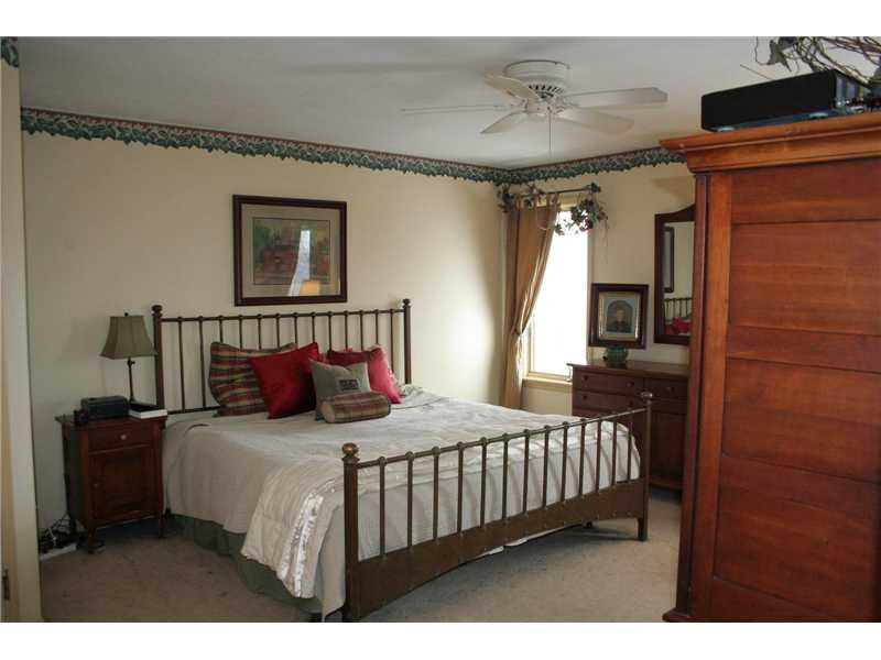 220 Timber Ridge Road Pittsburgh, PA 15238 - Photo 9 of 21 Master Bedroom.