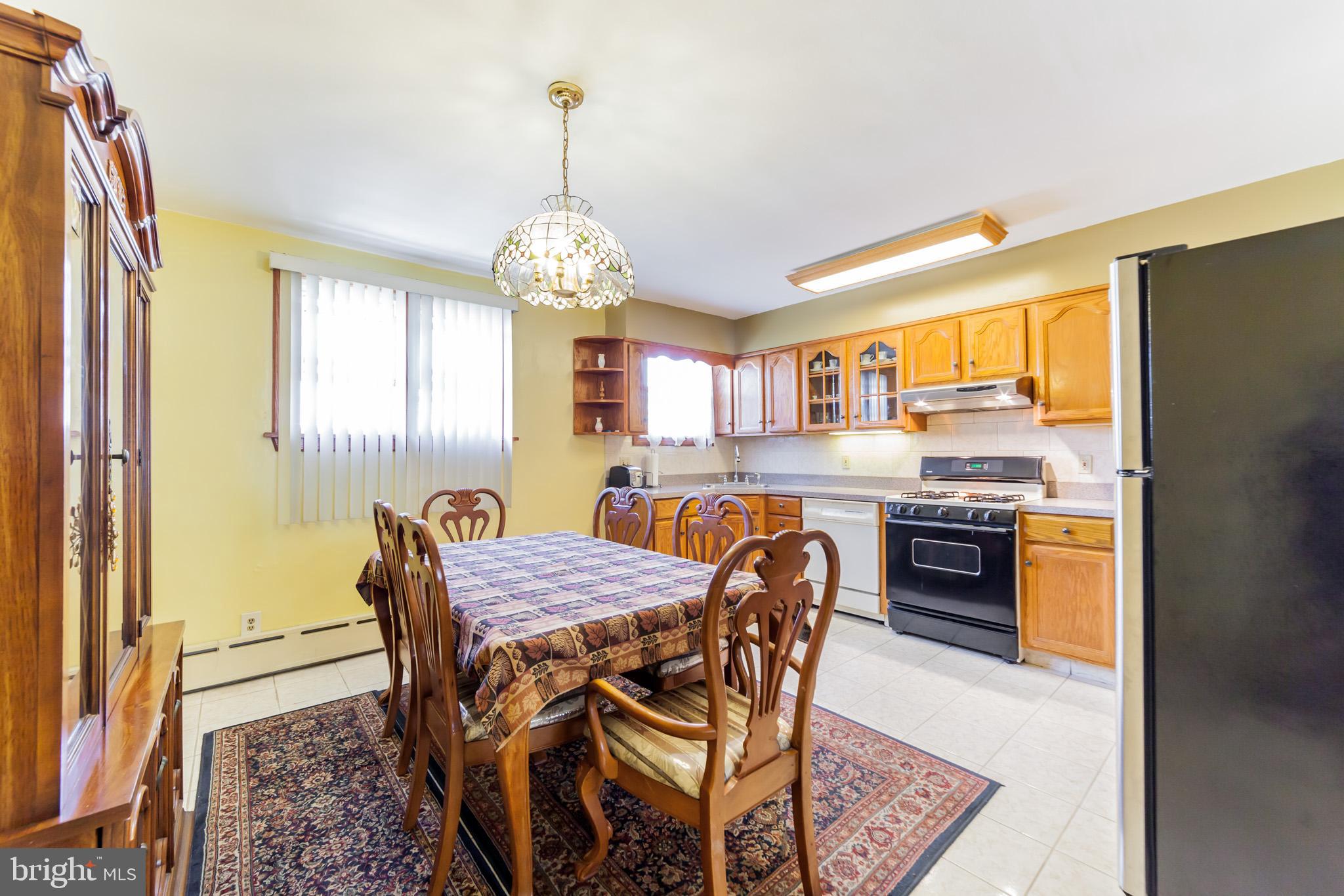 250 Kent Road Upper Darby, PA 19082 - Photo 7 of 29
