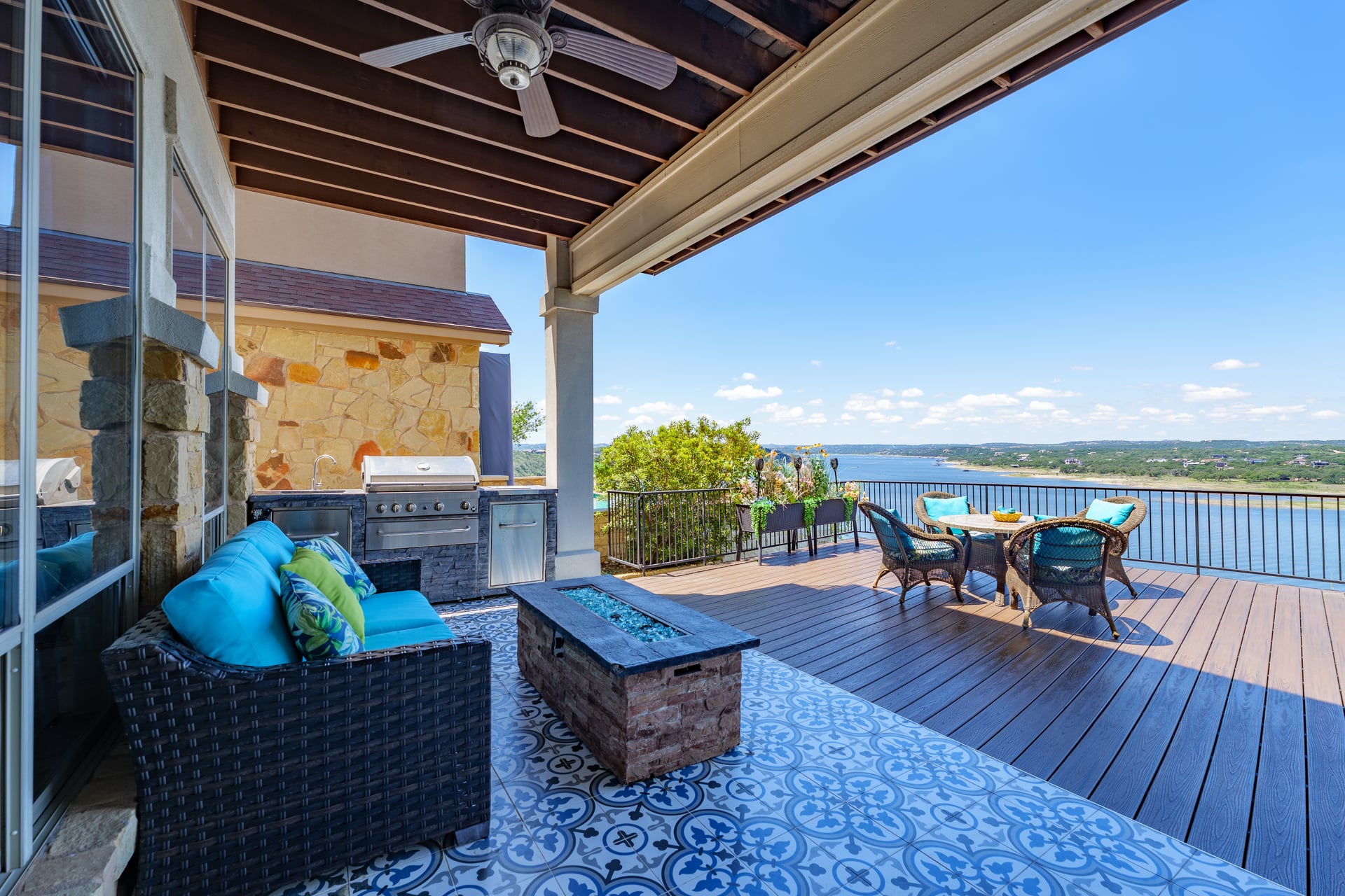 2802 Lohman Ford Road, Unit B Lago Vista, TX 78645 - Photo 32 of 40