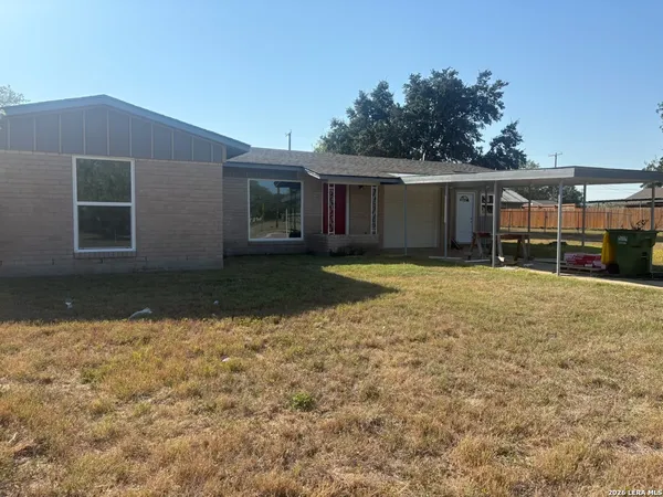 $79,999 | 107 Robinhood, Kenedy, TX 78119
